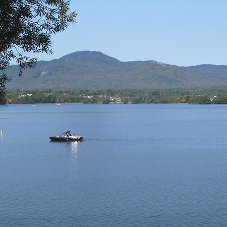 Location Tourisme Estrie - Oberge Du Village Magog Exteriör bild