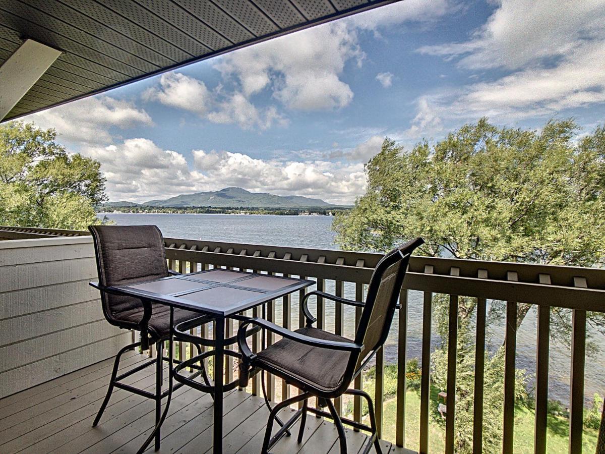 Location Tourisme Estrie - Oberge Du Village Magog Exteriör bild